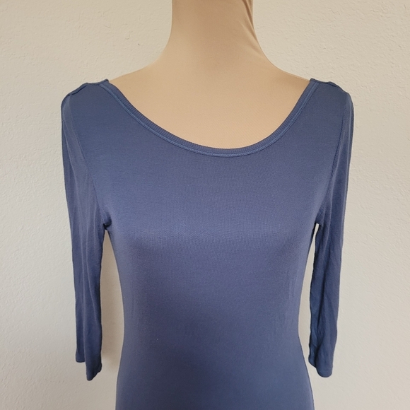 Victorias Secret 3/4 Sleeve Lightweight Backless Dress - Picture 4 of 5